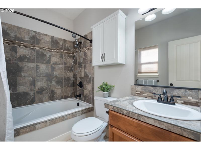 Owner's Suite Bathroom