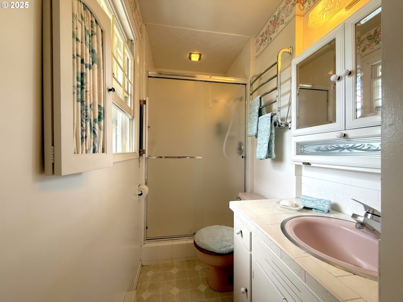 Bedroom, Owner's Suite