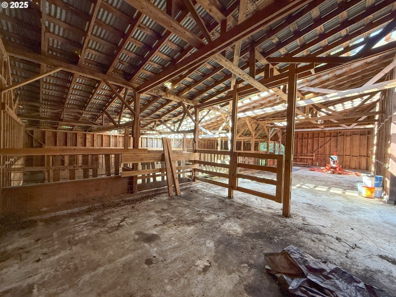 Barn