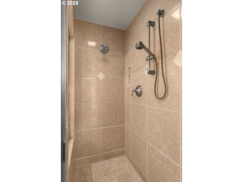 Owner's Suite Bathroom