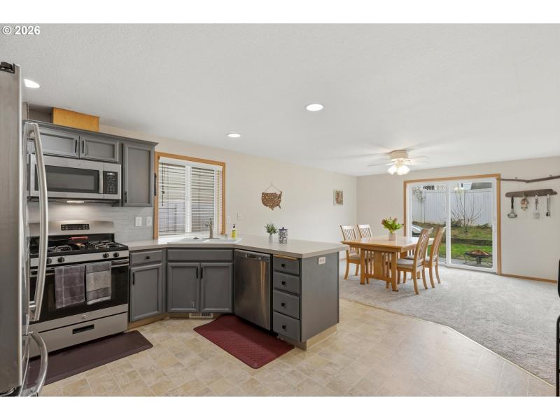 Kitchen/Dining Room