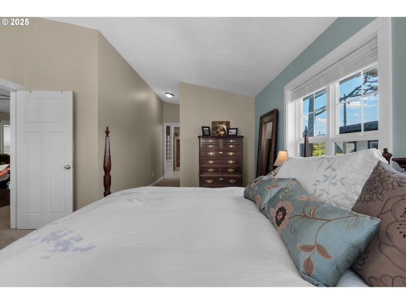 Bedroom, Owner's Suite