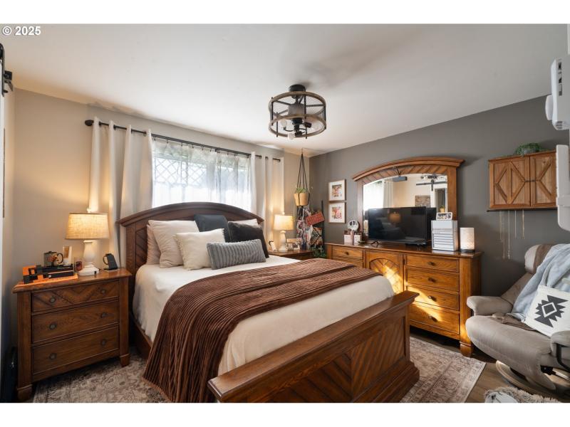 Owner's Suite Bedroom