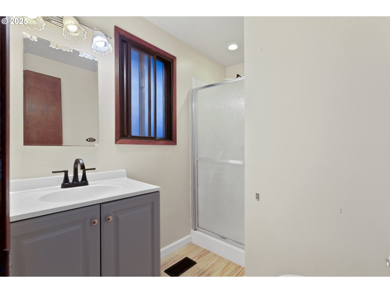 Owner's Suite Bathroom