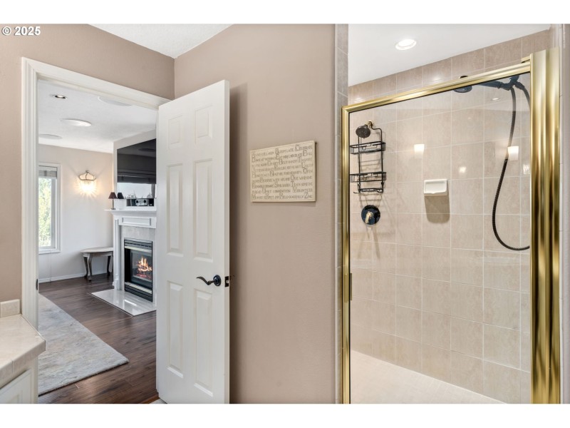 Owner's Suite Bathroom