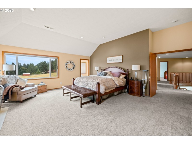 Bedroom, Owner's Suite