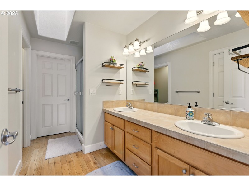 Owner's Suite Bathroom