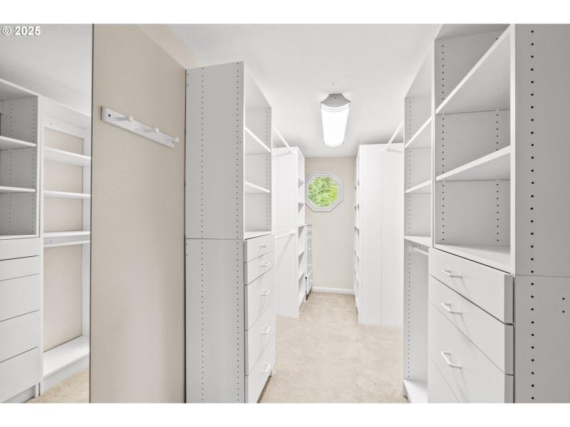 Bedroom, Owner's Suite