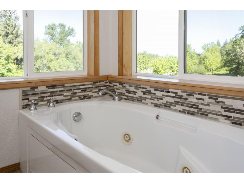 Owner's Suite Bathroom