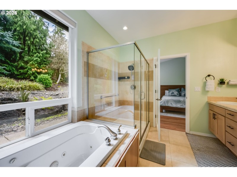 Owner's Suite Bathroom