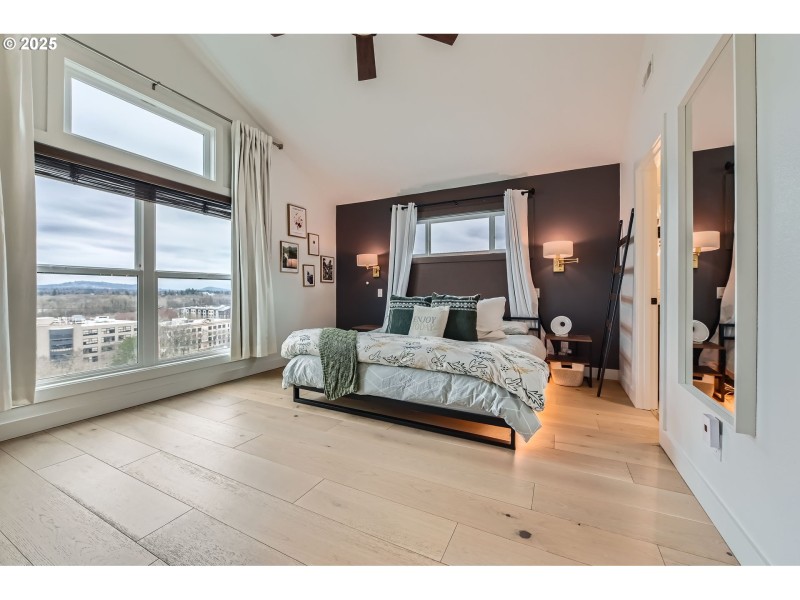 Bedroom, Owner's Suite