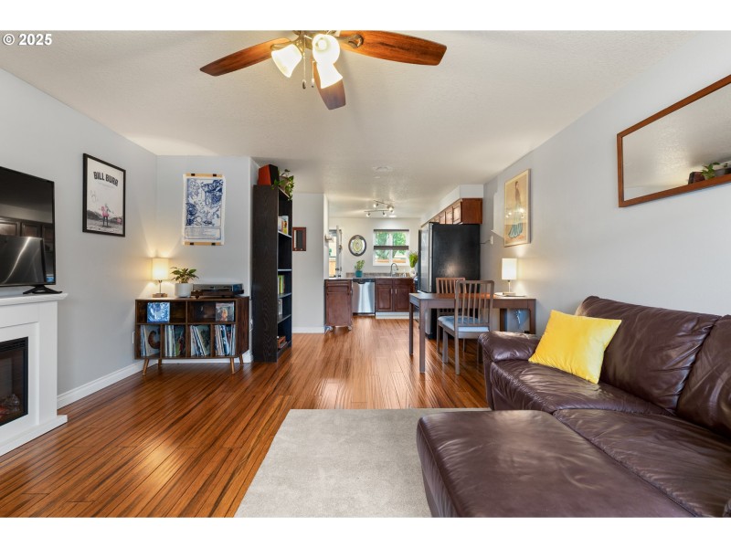 Living Room/Dining Room