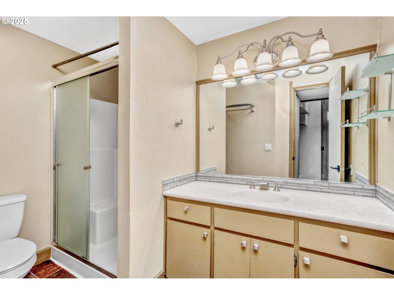 Bathroom, Attached