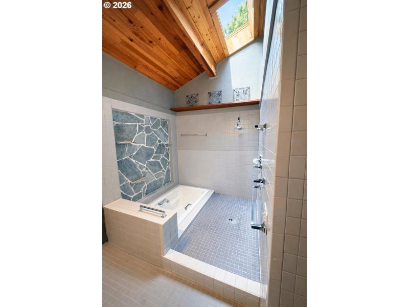 Owner's Suite Bathroom