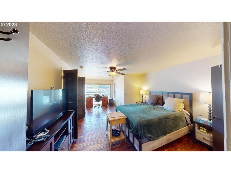 Bedroom, Owner's Suite