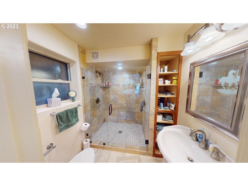 Owner's Suite Bathroom