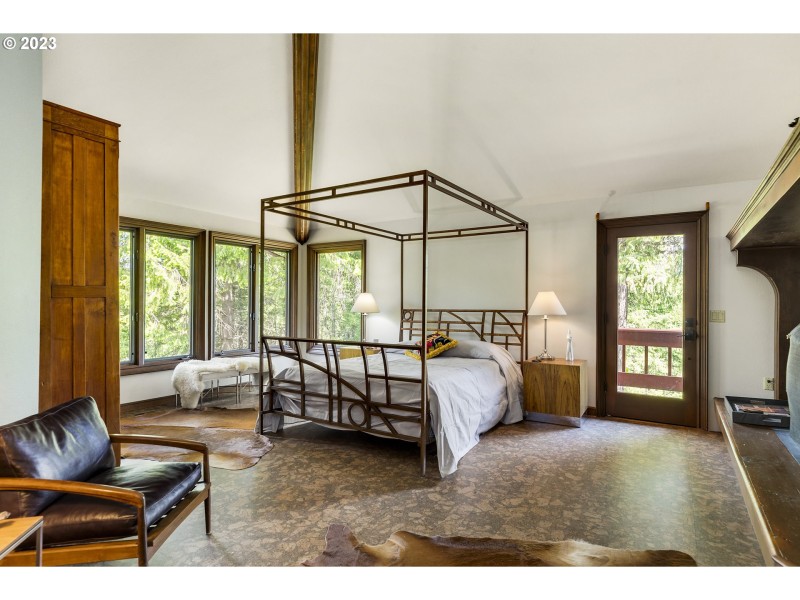 Owner's Suite Bedroom