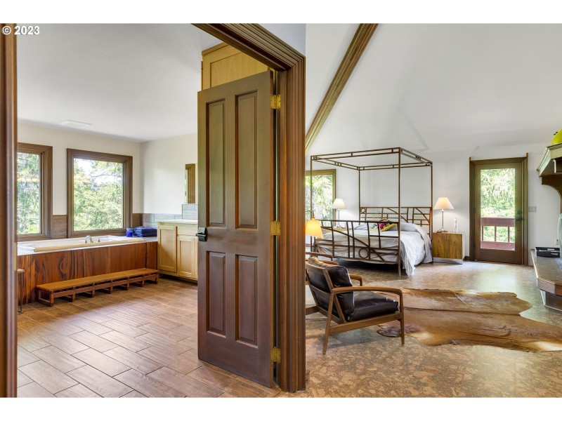 Bedroom, Owner's Suite