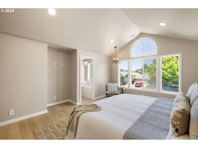 Bedroom, Owner's Suite