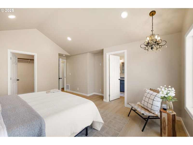 Bedroom, Owner's Suite