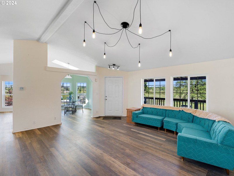 Living Room/Dining Room