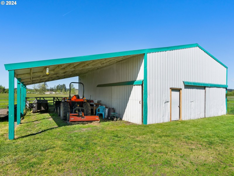 Barn