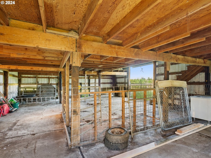 Barn
