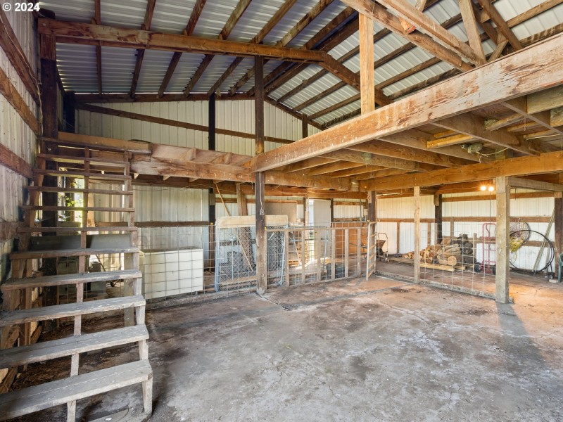 Barn