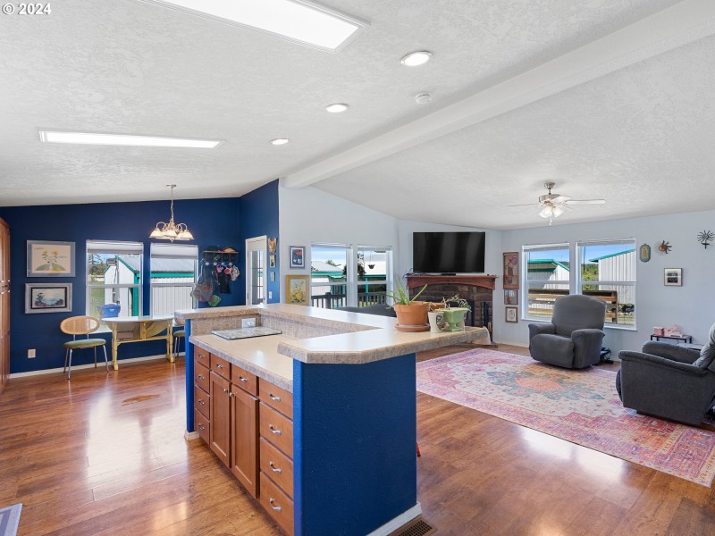Kitchen/Family Room