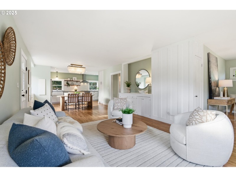 Living Room/Dining Room