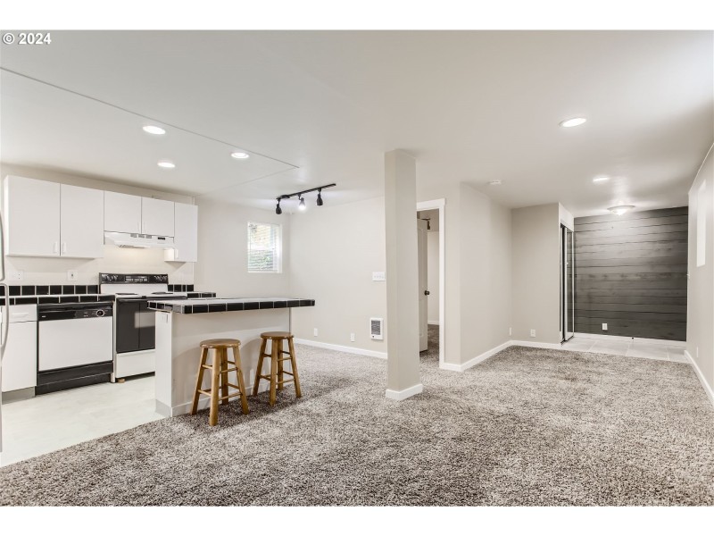 Lower Unit