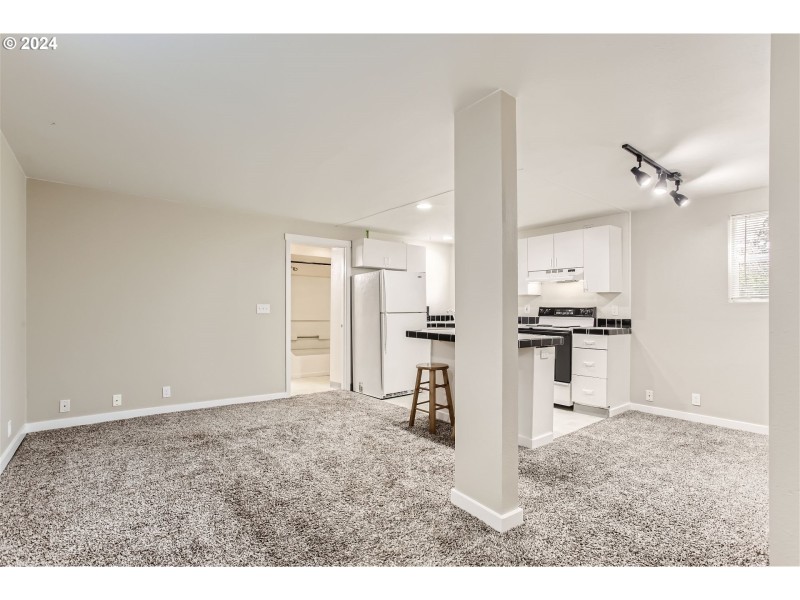 Lower Unit
