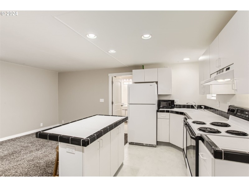Lower Unit
