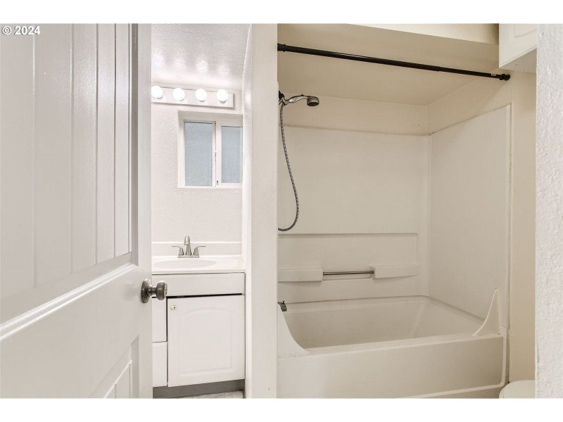 Lower Unit