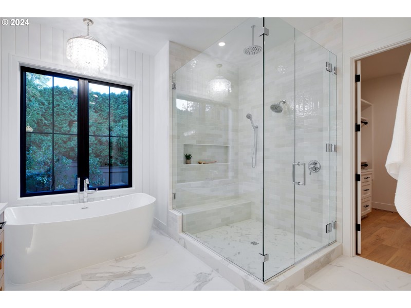 Owner's Suite Bathroom