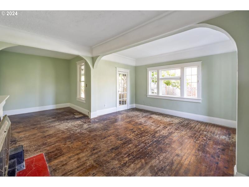 Living Room/Dining Room