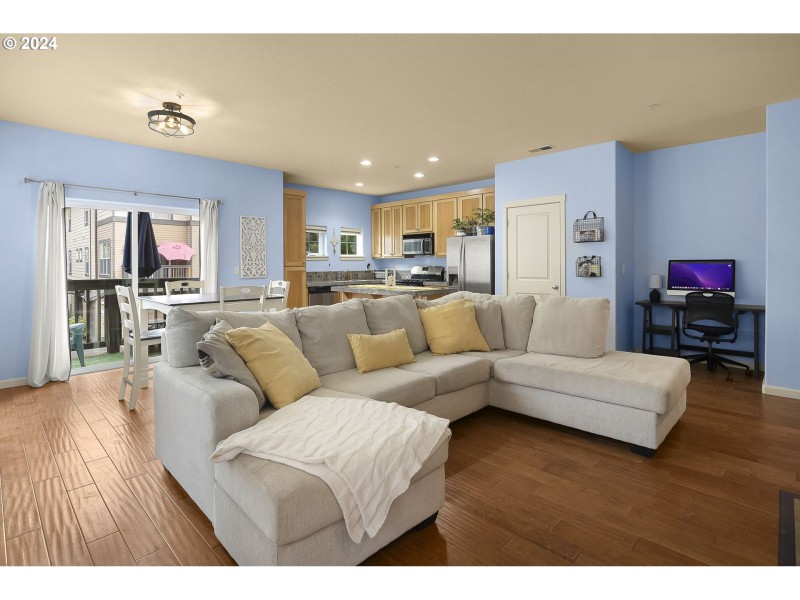 Living Room/Dining Room