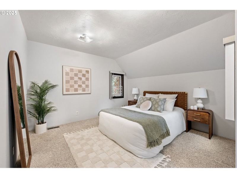 Bedroom, Owner's Suite