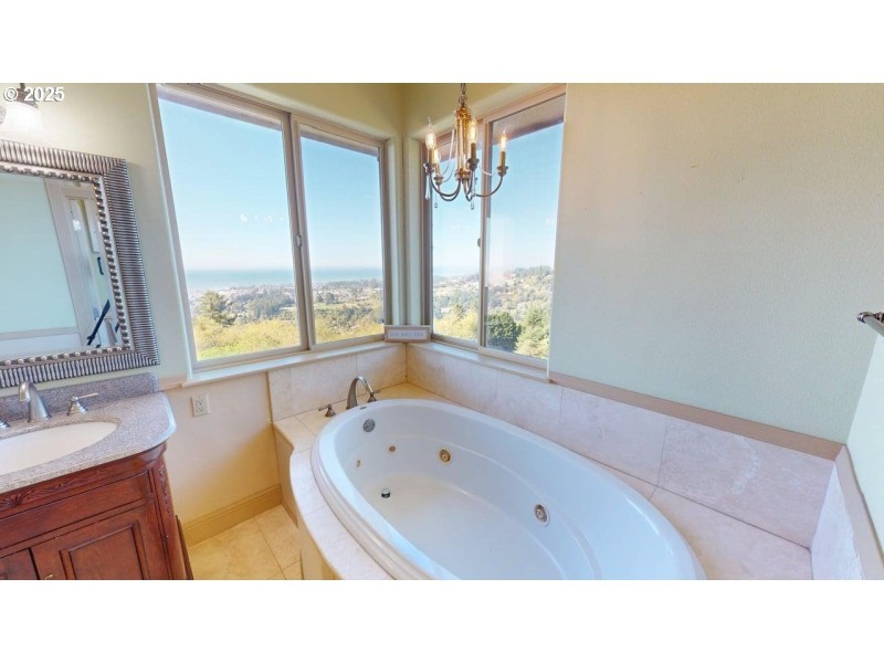 Owner's Suite Bathroom