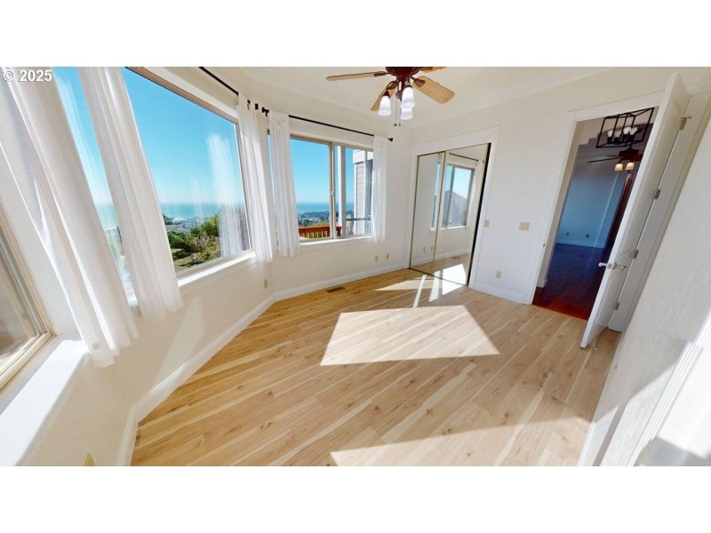 Bedroom, Owner's Suite