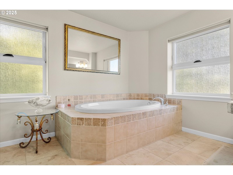 Owner's Suite Bathroom