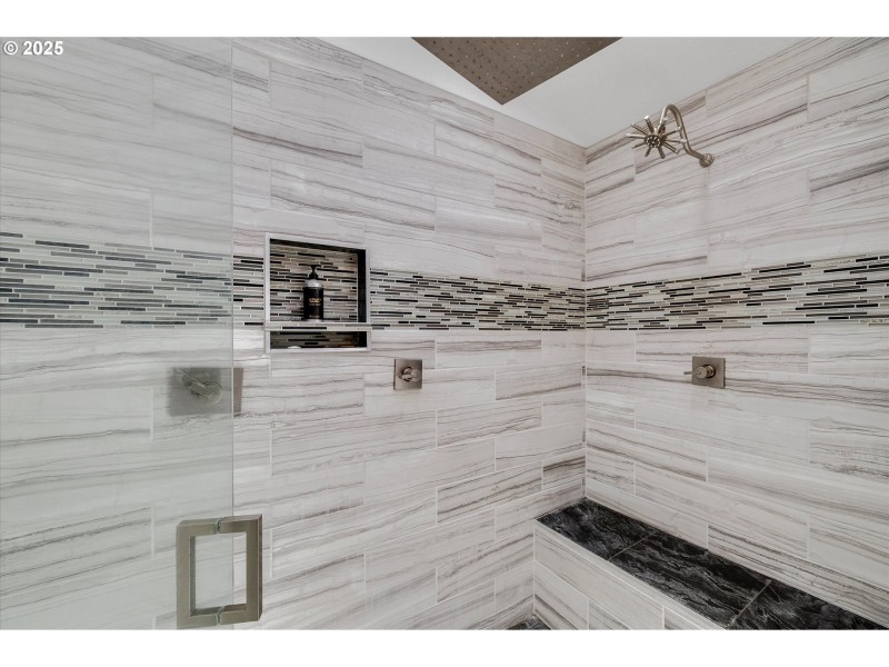 Owner's Suite Bathroom