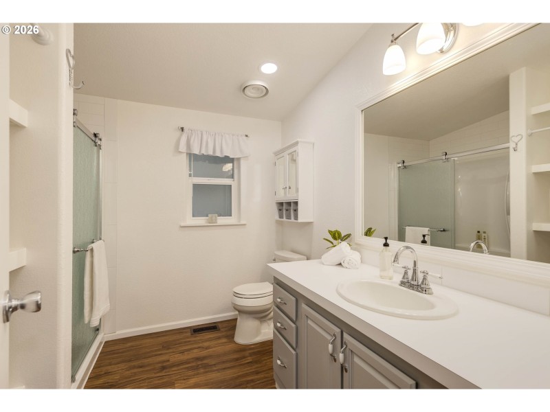 Owner's Suite Bathroom