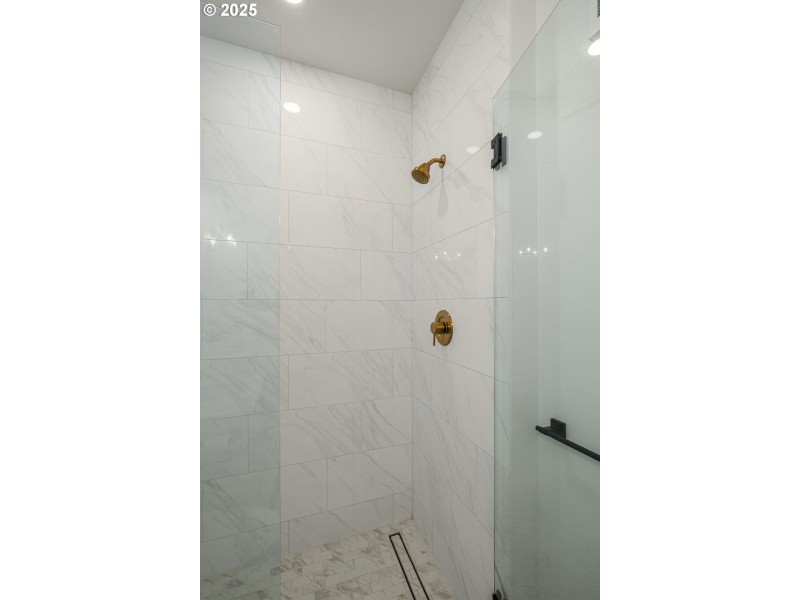 Owner's Suite Bathroom