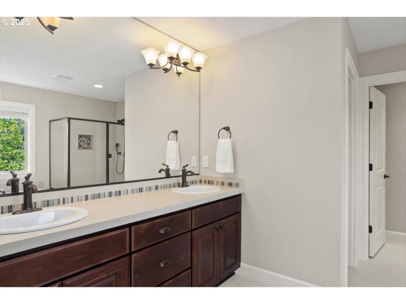 Owner's Suite Bathroom