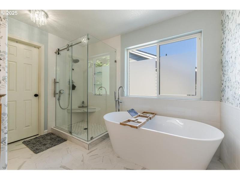 Owner's Suite Bathroom