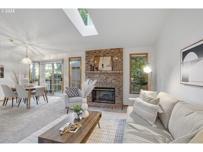 Living Room/Dining Room