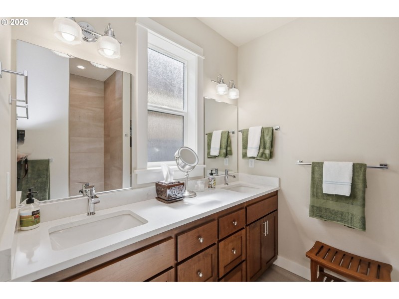 Owner's Suite Bathroom