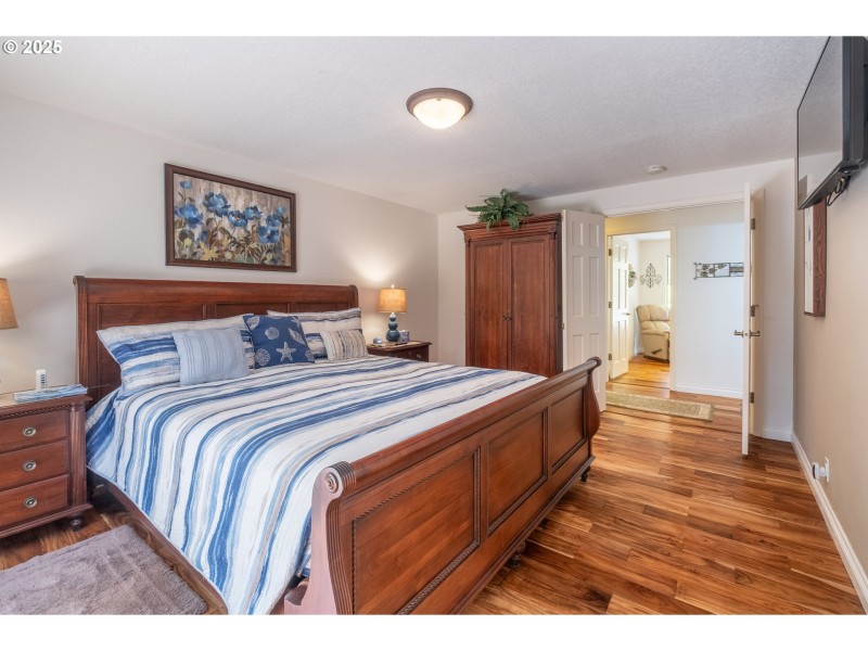 Bedroom, Owner's Suite