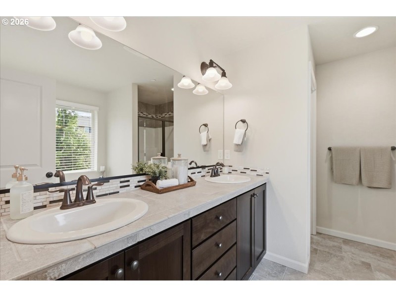 Bedroom, Owner's Suite